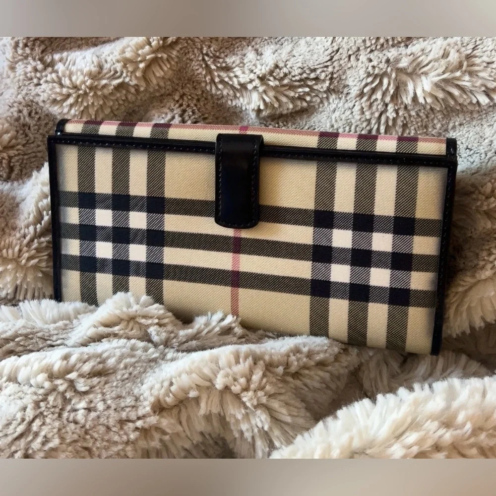 Burberry | Women’s Plaid Coated Canvas Long Wallet Leather Trim *Luxury - Picture 3 of 12
